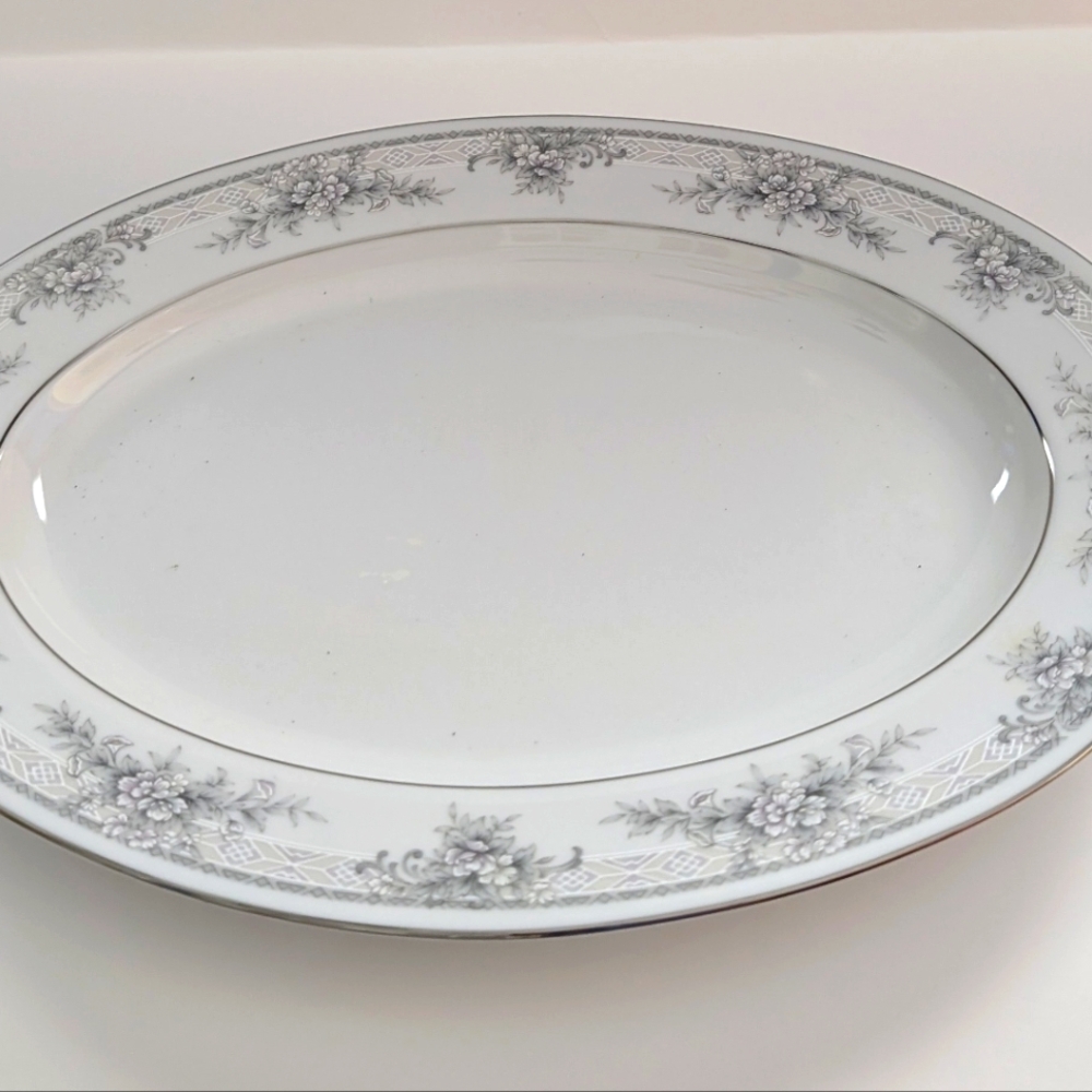 Noritake Sweet Leilani 14" Oval Serving Tray
